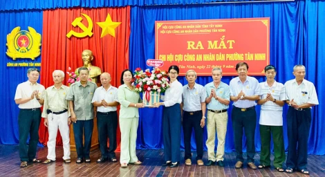 Phường Tân Ninh: Ra mắt Chi hội Cựu Công an Nhân dân