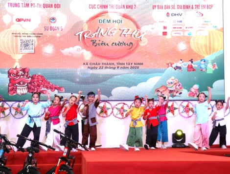 Trung thu sớm cho thiếu nhi xã Châu Thành