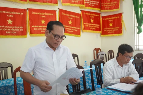 Tổ công tác Bộ Nội vụ làm việc với UBND xã Tân Long