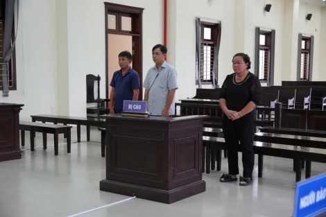 Tuyên án nguyên Hiệu trưởng tham ô tài sản