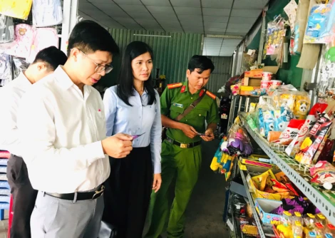Xã Tân Tập kiểm tra các cơ sở sản xuất, kinh doanh thực phẩm