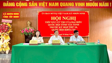 Đoàn đại biểu Quốc hội tỉnh Tây Ninh tiếp xúc cử tri xã Nhơn Ninh