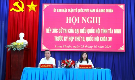 Đoàn đại biểu Quốc hội tỉnh Tây Ninh tiếp xúc cử tri xã Long Thuận