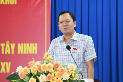 Cử tri xã Cầu Khởi kiến nghị về Luật Đất đai và quyền lợi các hội đặc thù