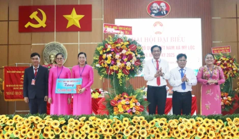 Bà Trần Ngọc Thùy Dương giữ chức vụ Chủ tịch UBMTTQ Việt Nam xã Mỹ Lộc