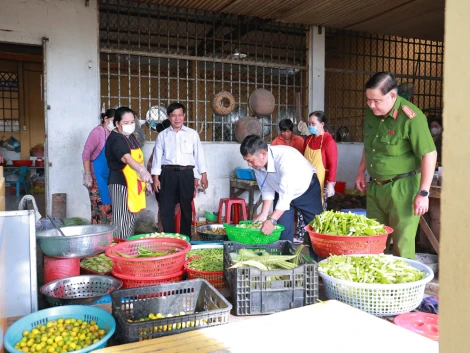 Kiểm tra an toàn vệ sinh thực phẩm Đại lễ Hội yến Diêu Trì cung 2025