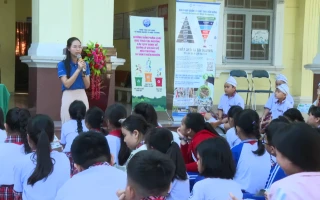 Tập huấn phân loại rác thải tại nguồn cho học sinh