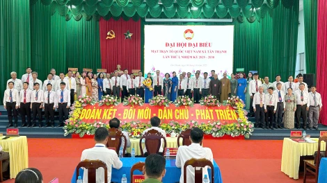 Bà Dương Thị Dung giữ chức Chủ tịch UBMTTQ Việt Nam xã Tân Thạnh, nhiệm kỳ 2025-2030
