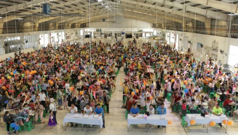 Không chỉ quan tâm, chăm lo đời sống công nhân, lao động (CNLĐ), Liên đoàn Lao động (LĐLĐ) tỉnh Tây Ninh, các Công đoàn cơ sở (CĐCS) còn quan tâm, chăm lo con của CNLĐ. Nhiều hoạt động thiết thực, ý nghĩa được tổ chức trong dịp Tết Trung thu vừa qua, tạo sân chơi ý nghĩa, bổ ích cho các em.