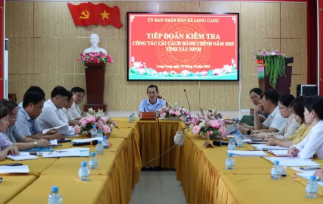 Kiểm tra công tác cải cách hành chính tại xã Long Cang
