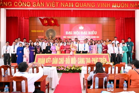 Bà Huỳnh Thị Bạch Lan giữ chức Chủ tịch UBMTTQ Việt Nam phường Khánh Hậu