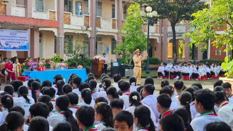Tuyên truyền, phổ biến pháp luật cho học sinh
