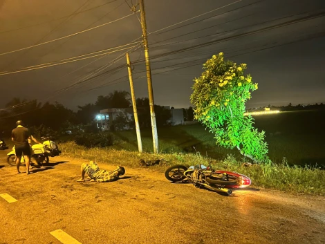 Công an xã Long Cang bắt giữ các đối tượng trộm cắp xe máy của người đi thăm ruộng