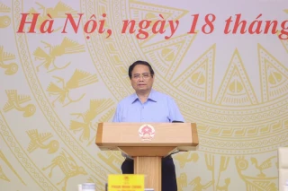 Thủ tướng Chính phủ Phạm Minh Chính: Khẩn trương giải ngân vốn đầu tư công để đạt mục tiêu tăng trưởng 8% năm 2025