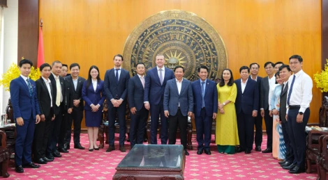 Chủ tịch UBND tỉnh Tây Ninh Nguyễn Văn Út tiếp Tập đoàn Hùng Nhơn, Tập đoàn De Heus đến thăm và làm việc