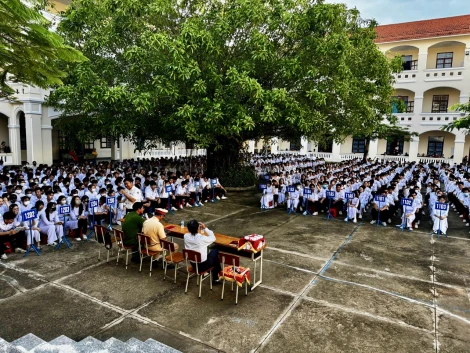 Tuyên truyền pháp luật cho học sinh Trường THPT Hậu Nghĩa