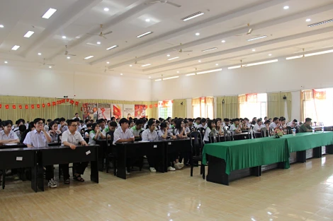 Tuyên truyền, hướng dẫn học sinh cách sử dụng mạng xã hội an toàn