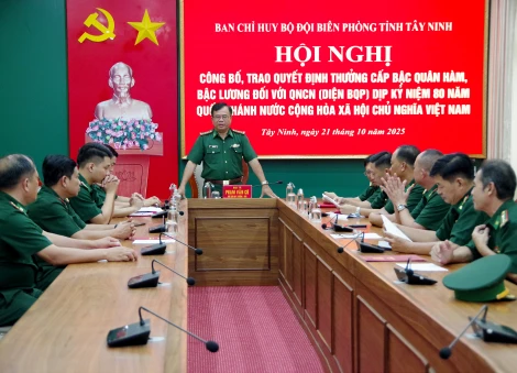 Bộ đội Biên phòng Tây Ninh: Trao các quyết định đối với quân nhân chuyên nghiệp