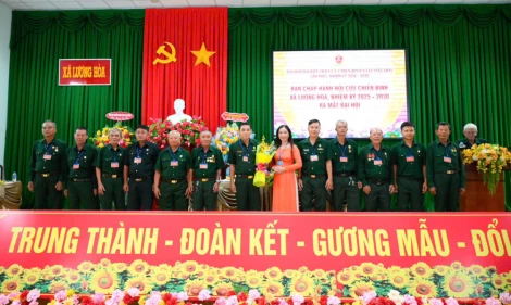 Ông Trương Văn Hòa giữ chức Chủ tịch Hội Cựu chiến binh xã Lương Hòa