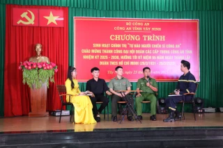 Sôi nổi chương trình sinh hoạt chính trị 'Tự hào người chiến sĩ Công an'