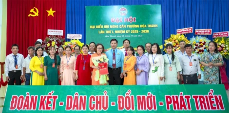 Bà Nguyễn Thị Hoàng Oanh giữ chức Chủ tịch Hội Nông dân phường Hòa Thành