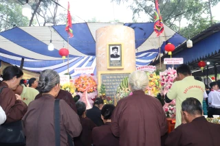 Dâng hương tưởng nhớ Anh hùng dân tộc Nguyễn Trung Trực tại Xóm Nghề