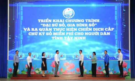 Thúc đẩy chuyển đổi số 'nhanh hơn, hiệu quả hơn, gần dân hơn'