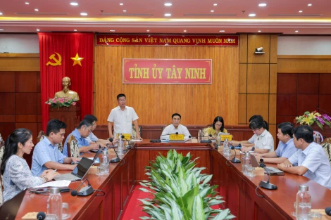 Khảo sát công tác tổ chức Giao lưu điển hình tiêu biểu trong học tập và làm theo tư tưởng, đạo đức, phong cách Hồ Chí Minh khu vực phía Nam