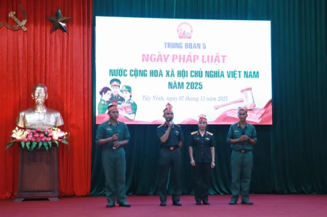 Đẩy mạnh công tác phổ biến, giáo dục pháp luật trong Quân đội