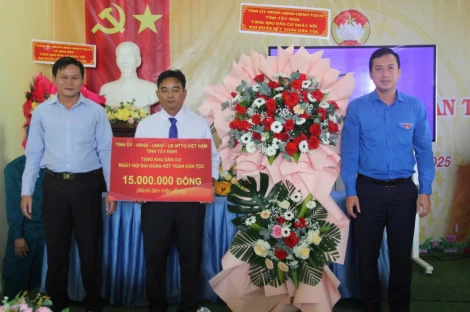 Ngày hội Đại đoàn kết toàn dân tộc tại khu dân cư ấp 2, xã Bình Hiệp