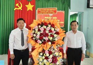 Phường Kiến Tường: Khu phố 3 tổ chức Ngày hội Đại đoàn kết toàn dân tộc