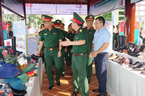 Bộ Quốc phòng kiểm tra công tác chuẩn bị Giao lưu hữu nghị Quốc phòng biên giới Việt Nam – Campuchia tại Sư đoàn 5