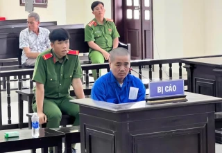 Chuyển nhượng đất rồi giả mất xin cấp lại để lừa đảo