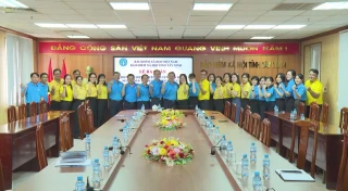 Ra quân tuyên truyền, vận động người dân tham gia bảo hiểm xã hội tự nguyện, bảo hiểm y tế hộ gia đình