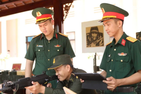 Sức hút ở khu trưng bày sáng kiến, cải tiến kỹ thuật Sư đoàn 5