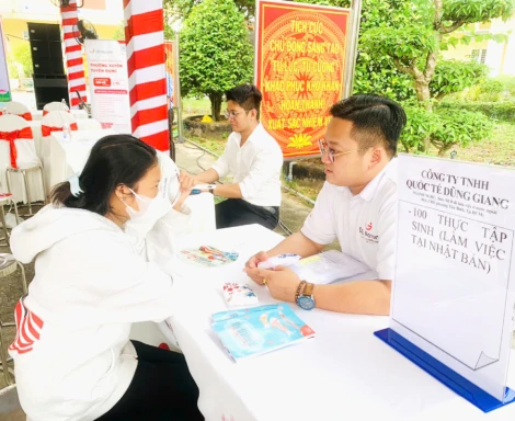 Xã Phước Lý tổ chức phiên giao dịch việc làm
