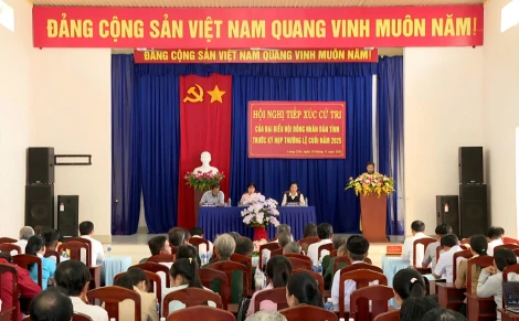 Cử tri xã Long Chữ kiến nghị đầu tư nước sạch