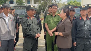 Bí thư Đảng ủy xã Tuy Phước, tỉnh Gia Lai thăm, động viên lực lượng Công an tỉnh Tây Ninh