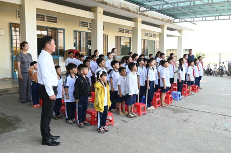 Xã Phước Chỉ: Các trường bị ngập lụt đã dạy học trở lại