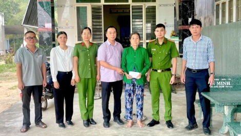 Xã Dương Minh Châu: Thăm hỏi, hỗ trợ gia đình nạn nhân tử vong do tai nạn giao thông