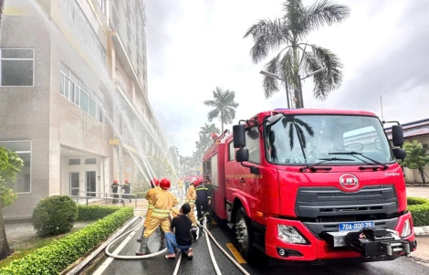 Tuyên truyền, huấn luyện nghiệp vụ và thực tập phương án chữa cháy tại Công ty Cổ phần Đầu tư Bệnh viện Xuyên Á