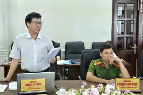 Sáng 05/12, Đảng bộ xã Tân Châu, tỉnh Tây Ninh tổ chức Hội nghị Ban Chấp hành lần thứ 10, nhiệm kỳ 2025-2030. Bí thư Đảng ủy, Chủ tịch HĐND xã Tân Châu Trần Thị Thanh Hằng chủ trì hội nghị.