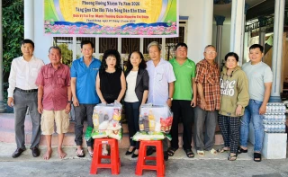 Hội Nông dân phường Bình Minh trao 100 phần quà cho hội viên có hoàn cảnh khó khăn