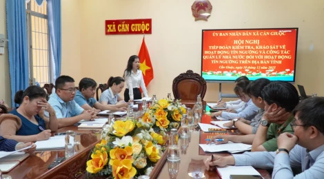 Chiều 10/12, Phó Chủ tịch UBND xã Cần Giuộc, tỉnh Tây Ninh, Võ Hữu Phước tiếp Đoàn kiểm tra, khảo sát về hoạt động tín ngưỡng và công tác quản lý Nhà nước đối với hoạt động tín ngưỡng trên địa bàn tỉnh do Phó Giám đốc Sở Dân tộc và Tôn giáo Trịnh Thị Như Trang làm Trưởng đoàn.