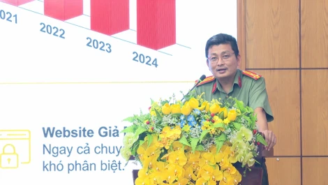 Chiều 10/12, Ban Tuyên giáo và Dân vận Tỉnh ủy Tây Ninh tổ chức Hội nghị trực tuyến tập huấn công tác tuyên truyền xây dựng nông thôn mới năm 2025.