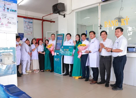 Tiếp nhận và vận hành kiosk y tế thông minh đầu tiên của Tây Ninh