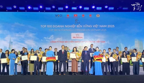 Tin vui cuối năm cho Prudential Việt Nam: Được vinh danh Top 100 Doanh nghiệp Phát triển Bền vững và Top 50 Doanh nghiệp Xuất sắc Việt Nam 2025