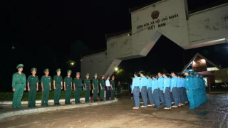 Đón 156 hài cốt liệt sĩ hy sinh tại Campuchia về đất mẹ