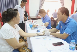 Tiếp nhận 356 đơn vị máu tại Ngày hội hiến máu nhân đạo