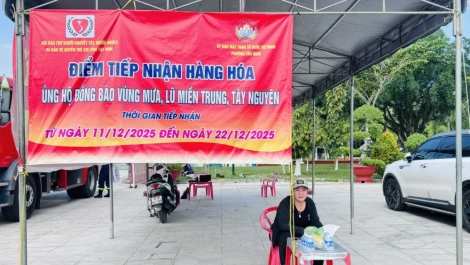 Tiếp nhận ủng hộ đồng bào miền Trung, Tây Nguyên bị thiệt hại do thiên tai